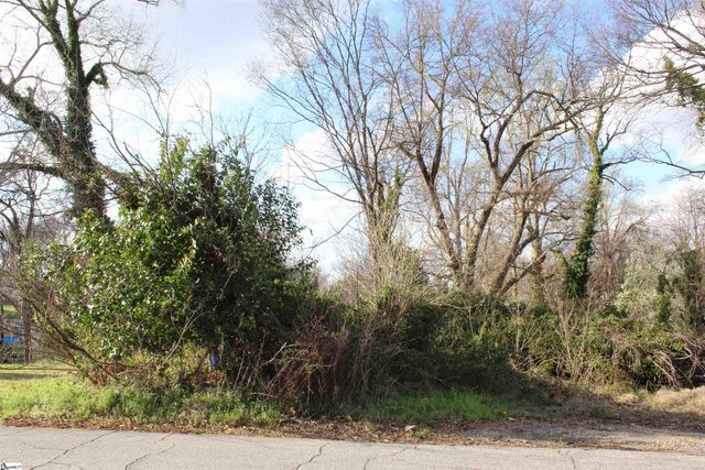 31 E Main Street, Greenville, SC 29611