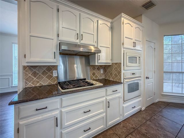 2308 Mapleleaf Lane, Flower Mound, TX 75028
