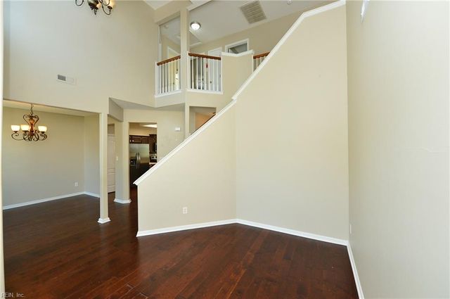 517 Whisper WALK, Chesapeake, VA 23322