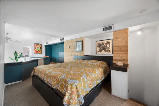 23 Seneca St, Downtown Pgh, PA 15219