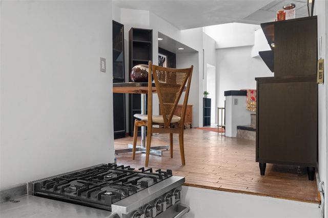 23 Seneca St, Downtown Pgh, PA 15219