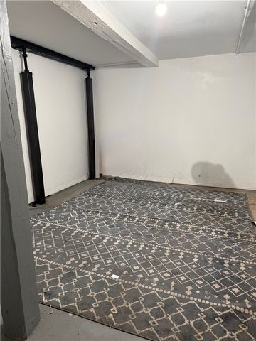 23 Seneca St, Downtown Pgh, PA 15219