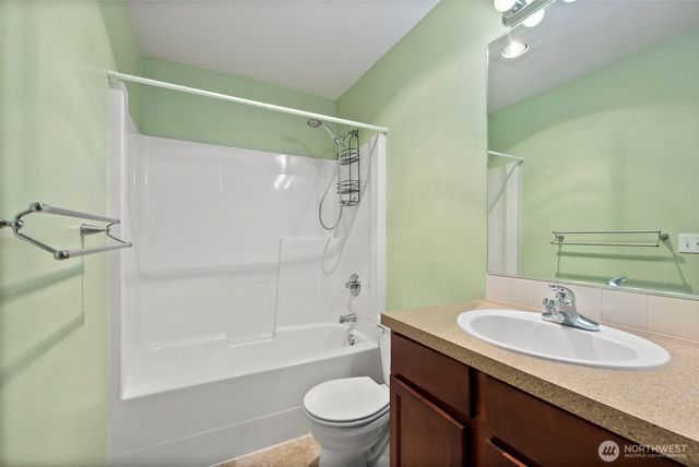 6636 Oklahoma Street SE, Lacey, WA 98513