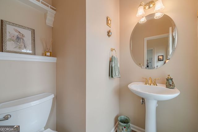2240 Emerald Drive, Loganville, GA 30052