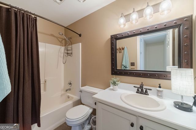 2240 Emerald Drive, Loganville, GA 30052