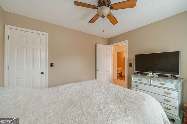 2240 Emerald Drive, Loganville, GA 30052