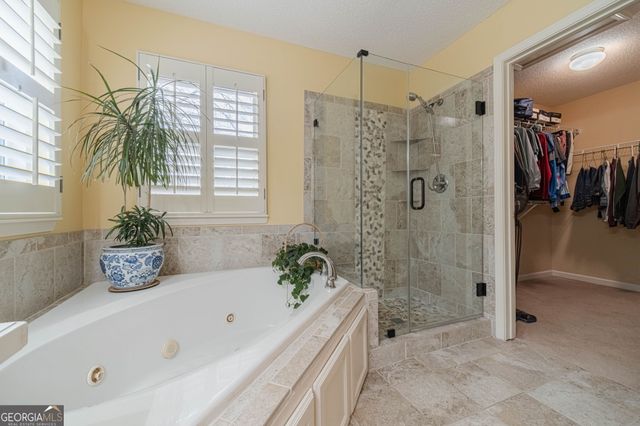 2240 Emerald Drive, Loganville, GA 30052
