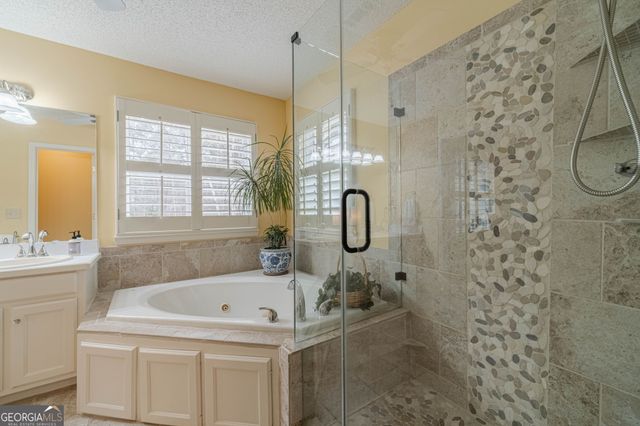 2240 Emerald Drive, Loganville, GA 30052