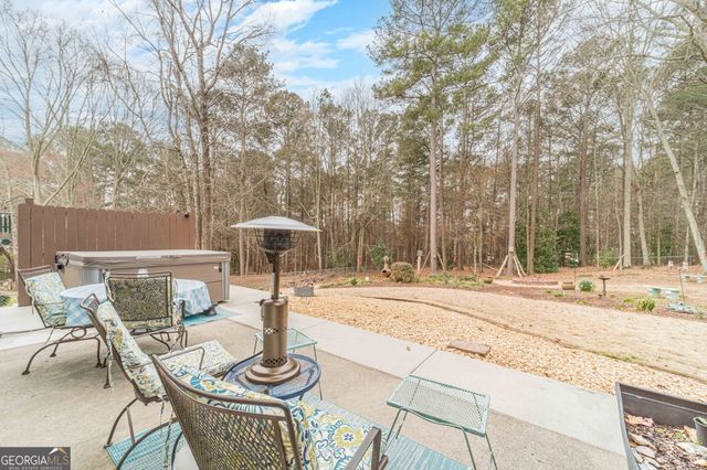 2240 Emerald Drive, Loganville, GA 30052