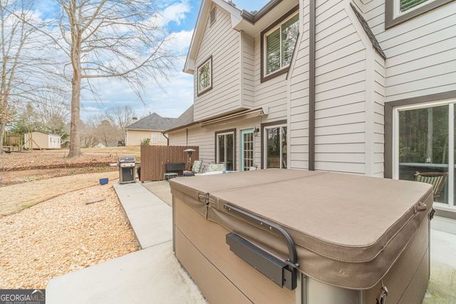 2240 Emerald Drive, Loganville, GA 30052