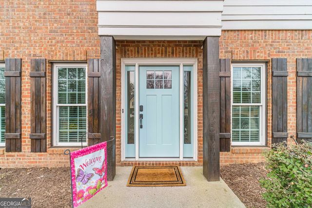 2240 Emerald Drive, Loganville, GA 30052