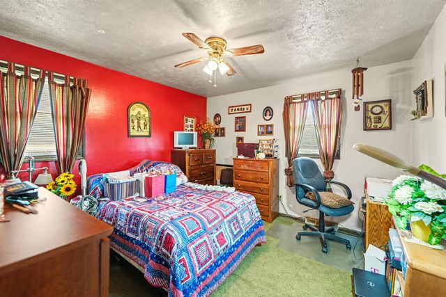4557 W Schilling Rd, Salina, KS 67401
