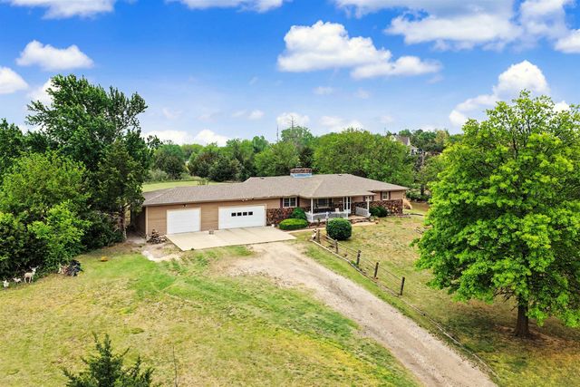 4557 W Schilling Rd, Salina, KS 67401
