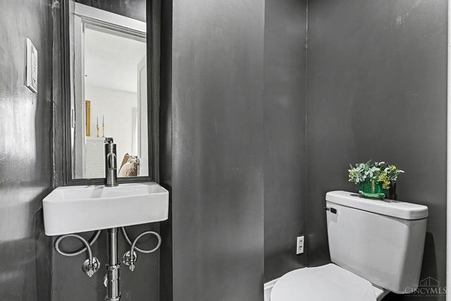 21 Kenwood Drive, Middletown, OH 45042