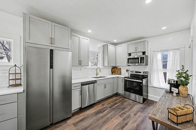 21 Kenwood Drive, Middletown, OH 45042