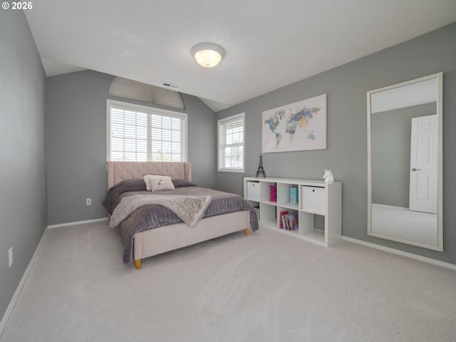 16572 Sw TIMBERLAND Dr, Beaverton, OR 97007