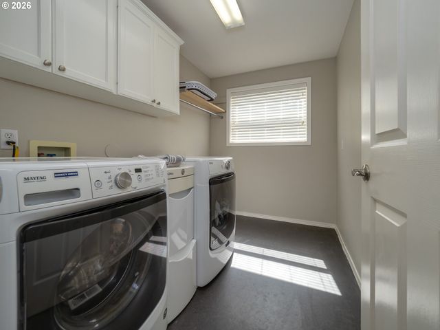 16572 Sw TIMBERLAND Dr, Beaverton, OR 97007