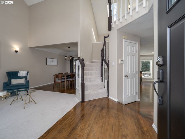 16572 Sw TIMBERLAND Dr, Beaverton, OR 97007