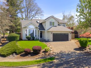 16572 Sw TIMBERLAND Dr, Beaverton, OR 97007