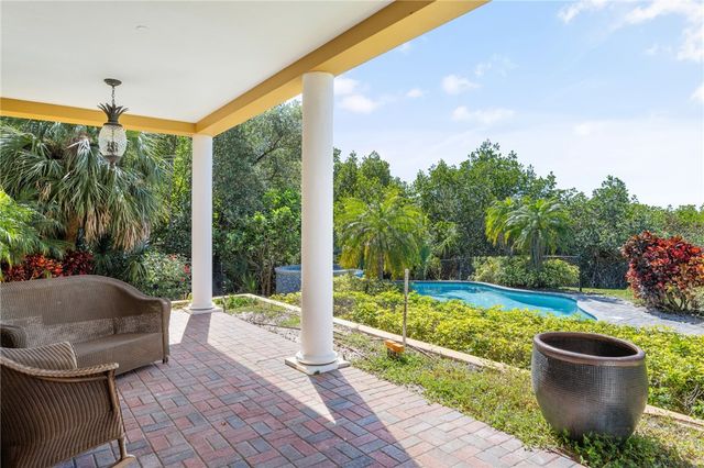 230 Shores Drive, Vero Beach, FL 32963