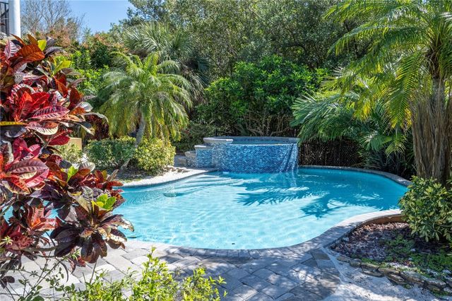 230 Shores Drive, Vero Beach, FL 32963