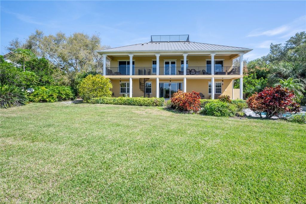 230 Shores Drive, Vero Beach, FL 32963