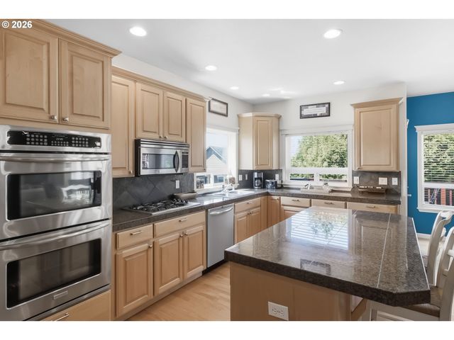 2469 37TH St, Washougal, WA 98671
