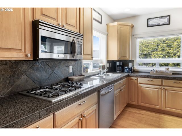 2469 37TH St, Washougal, WA 98671
