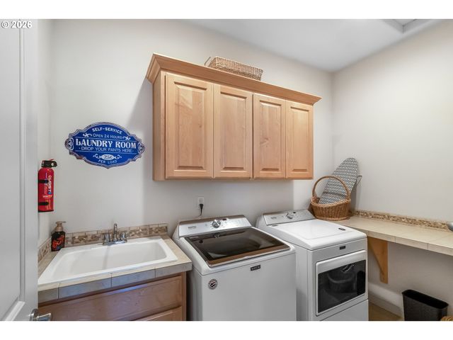 2469 37TH St, Washougal, WA 98671