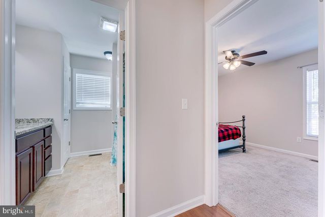 9410 AMBER RIDGE DR, Delmar, MD 21875