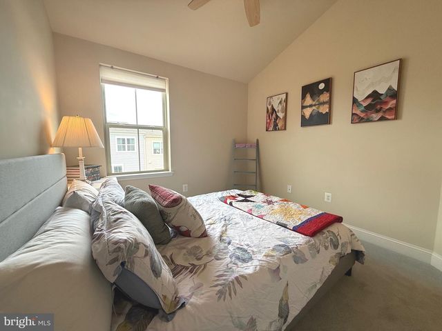 104 VANGUARD LN, Annapolis, MD 21401