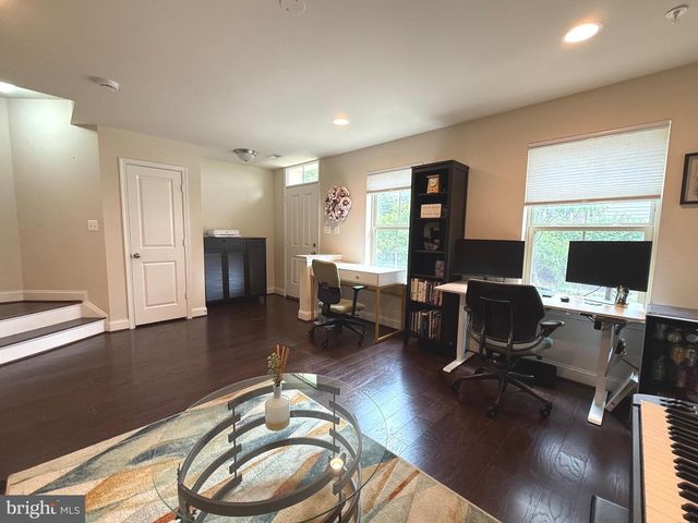104 VANGUARD LN, Annapolis, MD 21401