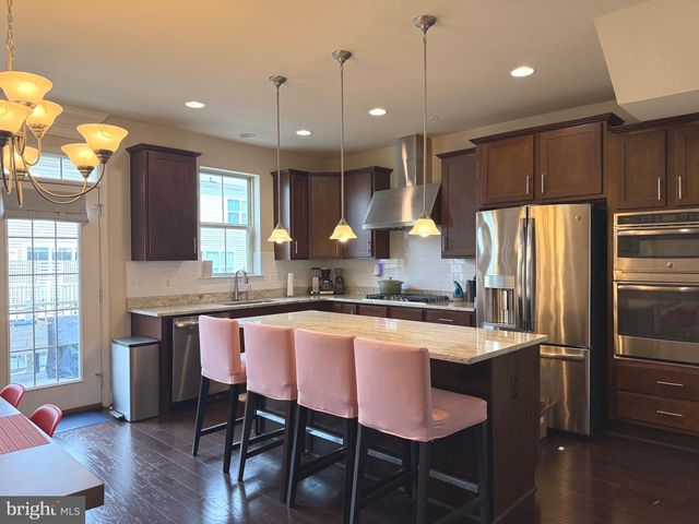104 VANGUARD LN, Annapolis, MD 21401