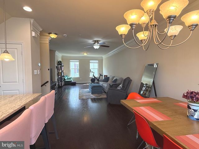 104 VANGUARD LN, Annapolis, MD 21401