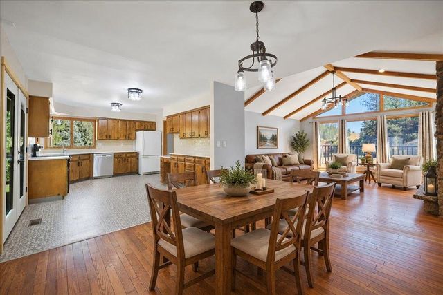 1925 N Deep Creek Rd, Medical Lake, WA 99022