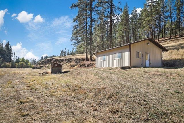 1925 N Deep Creek Rd, Medical Lake, WA 99022
