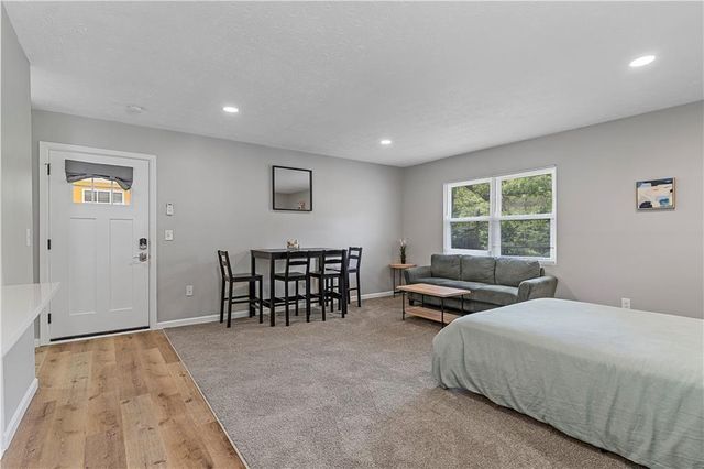 1701 Hawthorne Avenue 1B, Atlanta, GA 30337