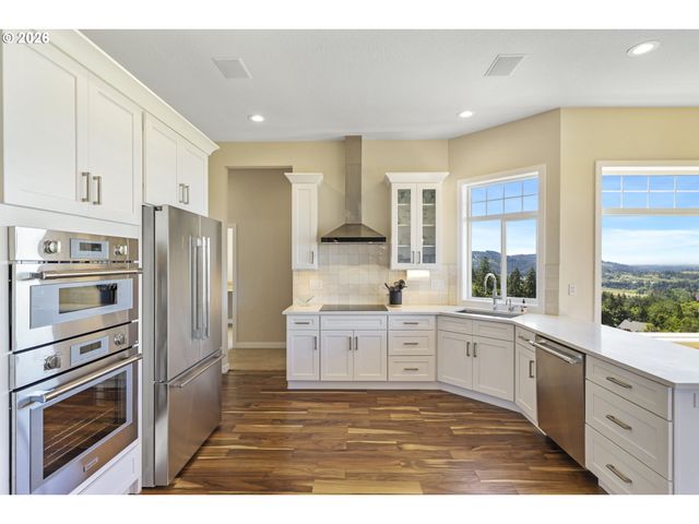 29475 Ne MILLER VIEW Ln, Newberg, OR 97132