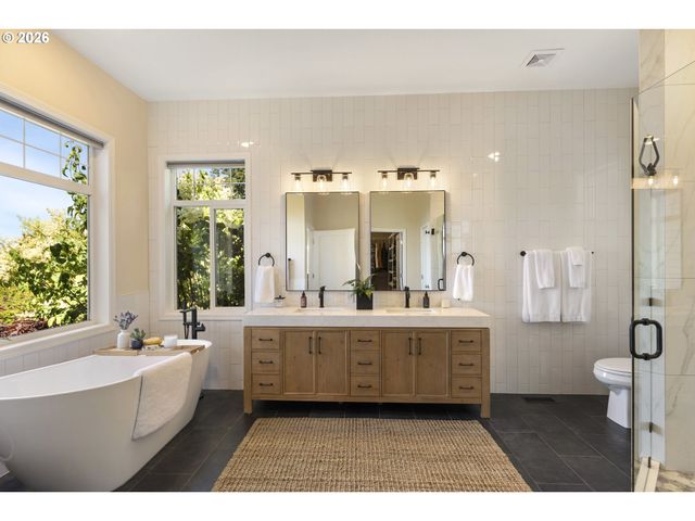 29475 Ne MILLER VIEW Ln, Newberg, OR 97132