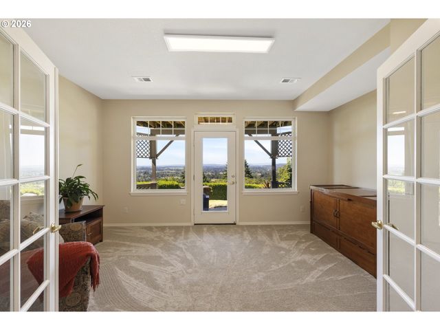 29475 Ne MILLER VIEW Ln, Newberg, OR 97132