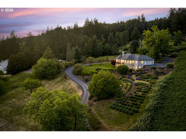 29475 Ne MILLER VIEW Ln, Newberg, OR 97132