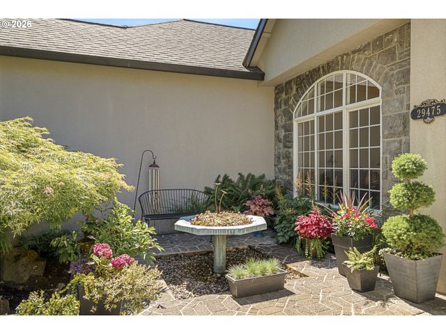 29475 Ne MILLER VIEW Ln, Newberg, OR 97132