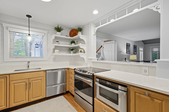 11 Lantern Circle, Laconia, NH 03246