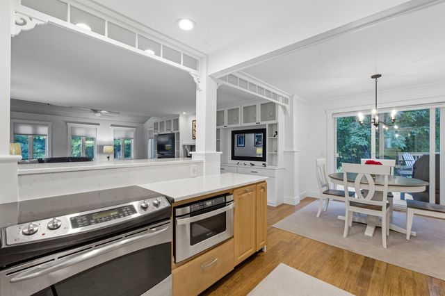 11 Lantern Circle, Laconia, NH 03246