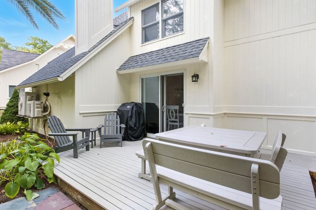 11 Lantern Circle, Laconia, NH 03246