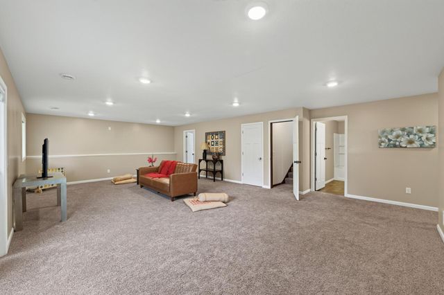 12435 Midway Circle NE, Blaine, MN 55449