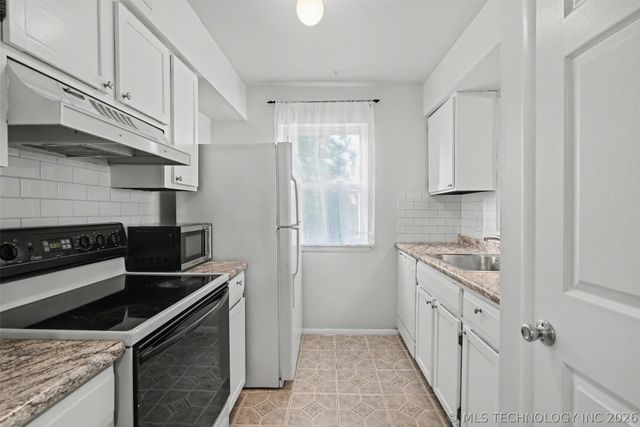 7447 S Yale Street 226, Tulsa, OK 74136