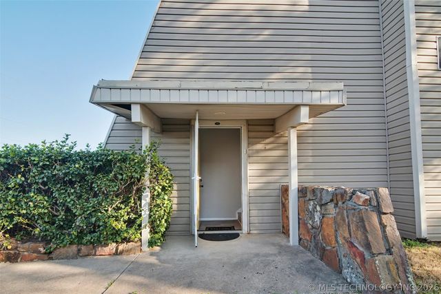 7447 S Yale Street 226, Tulsa, OK 74136