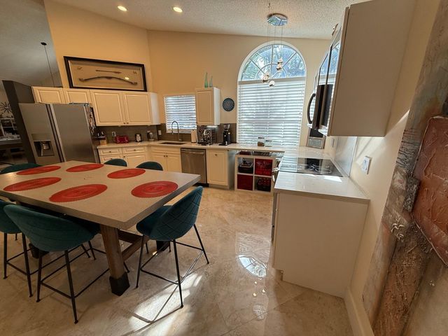 5180 Sabal Gardens Lane 4, Boca Raton, FL 33487