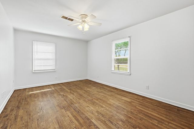 204 E Bailey Street, Ponder, TX 76259